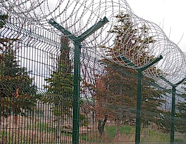 Razor Wire Manufacturer in Turkey, Chain link wire fence